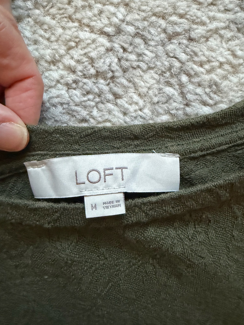 LOFT Olive Green Women's Textured Short Sleeve Top - Picture 5 of 6